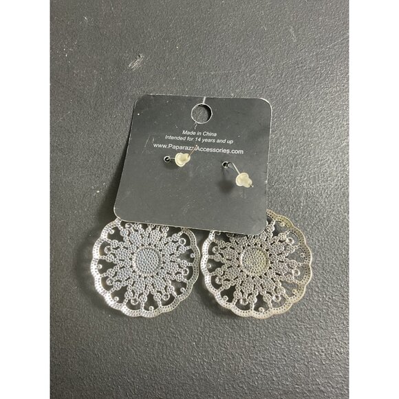 Paparazzi Silver Lace Round Dangle Drop Earrings - Picture 2 of 2